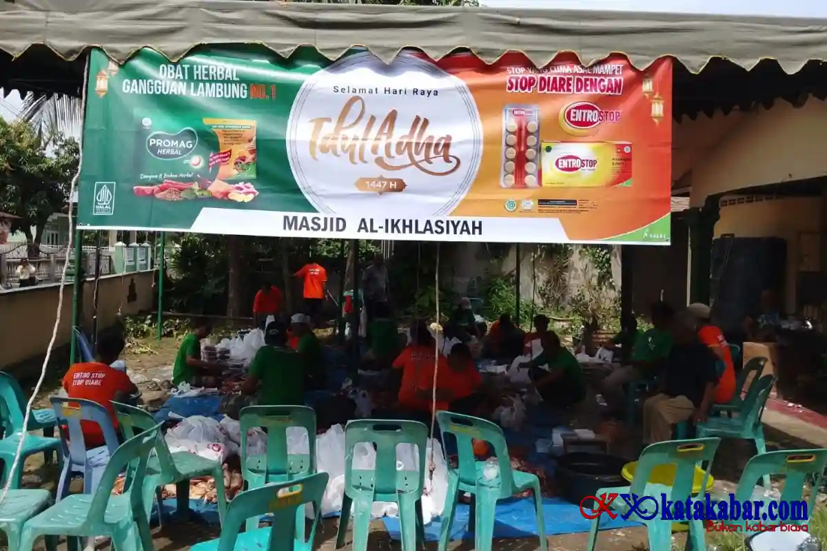 STM Permai Masjid Al Ikhlashiyah Bagikan 300 Paket Daging Kurban, Wujud Kebersamaan Idul Adha 1447 Hijriah