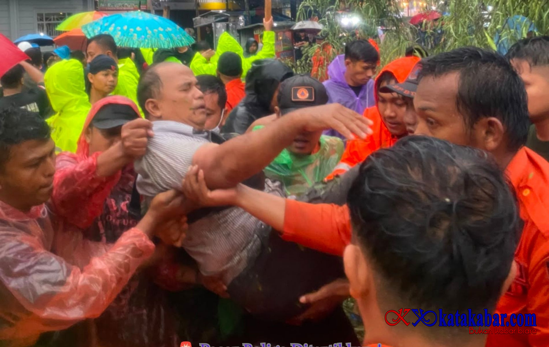 Korban Pohon Tumbang di Binjai Masih Kritis, Jalani Empat Operasi Ortopedi; Sorotan pada Perawatan Pohon Kota