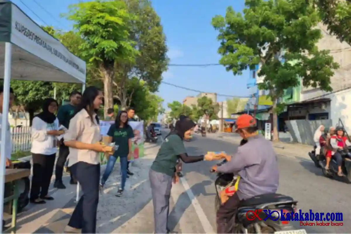 Pegadaian Gelar Program “Mengetuk Pintu Langit”, Bagikan Makanan di Lima Wilayah