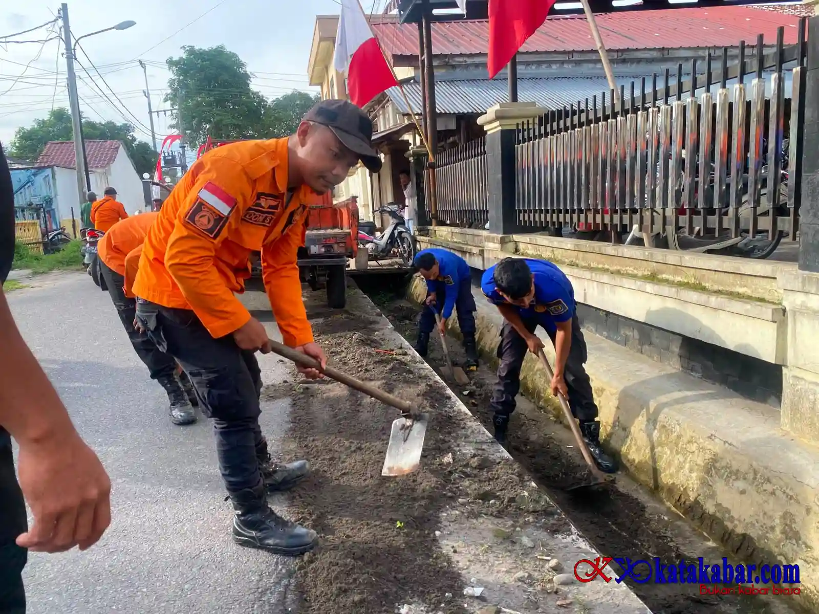 Pemko Binjai Gelar Gerakan ASRI Serentak di Lima Kecamatan