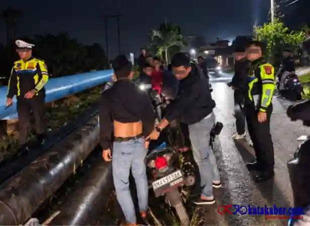 Polsek Mandau dan BKO Polres Bengkalis Amankan Tujuh Motor Knalpot Brong Saat Giat Ops KRYD
