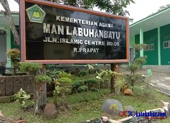 MAN 1 Labuhanbatu Galang Dana Komite Bermodus Sumbangan Siswa