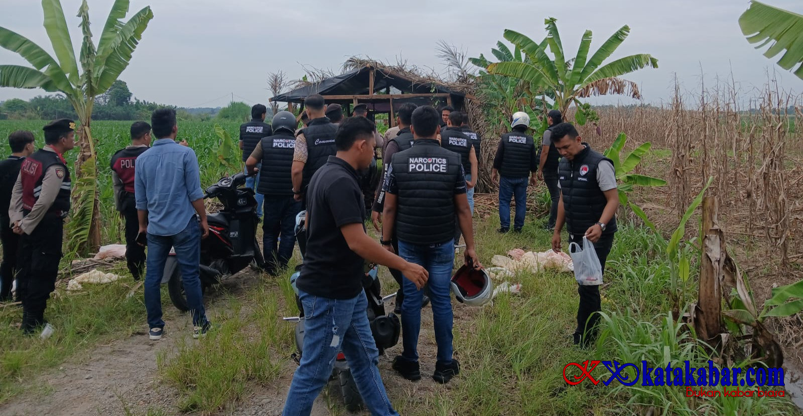 Satresnarkoba Polres Binjai Gerebek Barak Sabu Dekat TPA, Puluhan Bong Disita