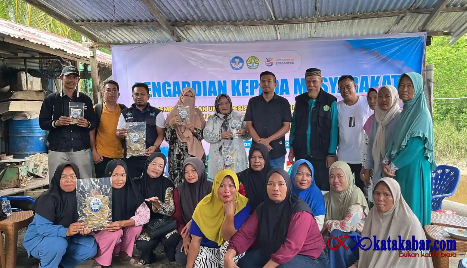 Dosen UNRI Dorong Kemajuan UMKM Pesisir Bagan Hulu Lewat Inovasi Produk Perikanan