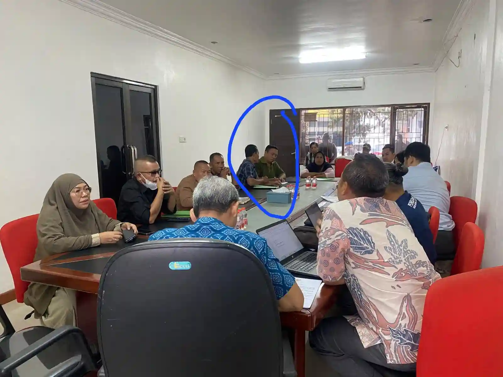 DPO Konflik Lahan PT SBP Ternyata Hadir saat Komnas HAM Rapat di Kantor Bupati Inhu, Polisi Tutup Mata?
