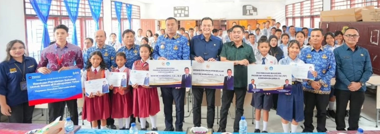 Anggota DPR RI Martin Manurung Salurkan PIP Aspirasi ke 1.000 Siswa Toba, Begini Tanggapan Disdik