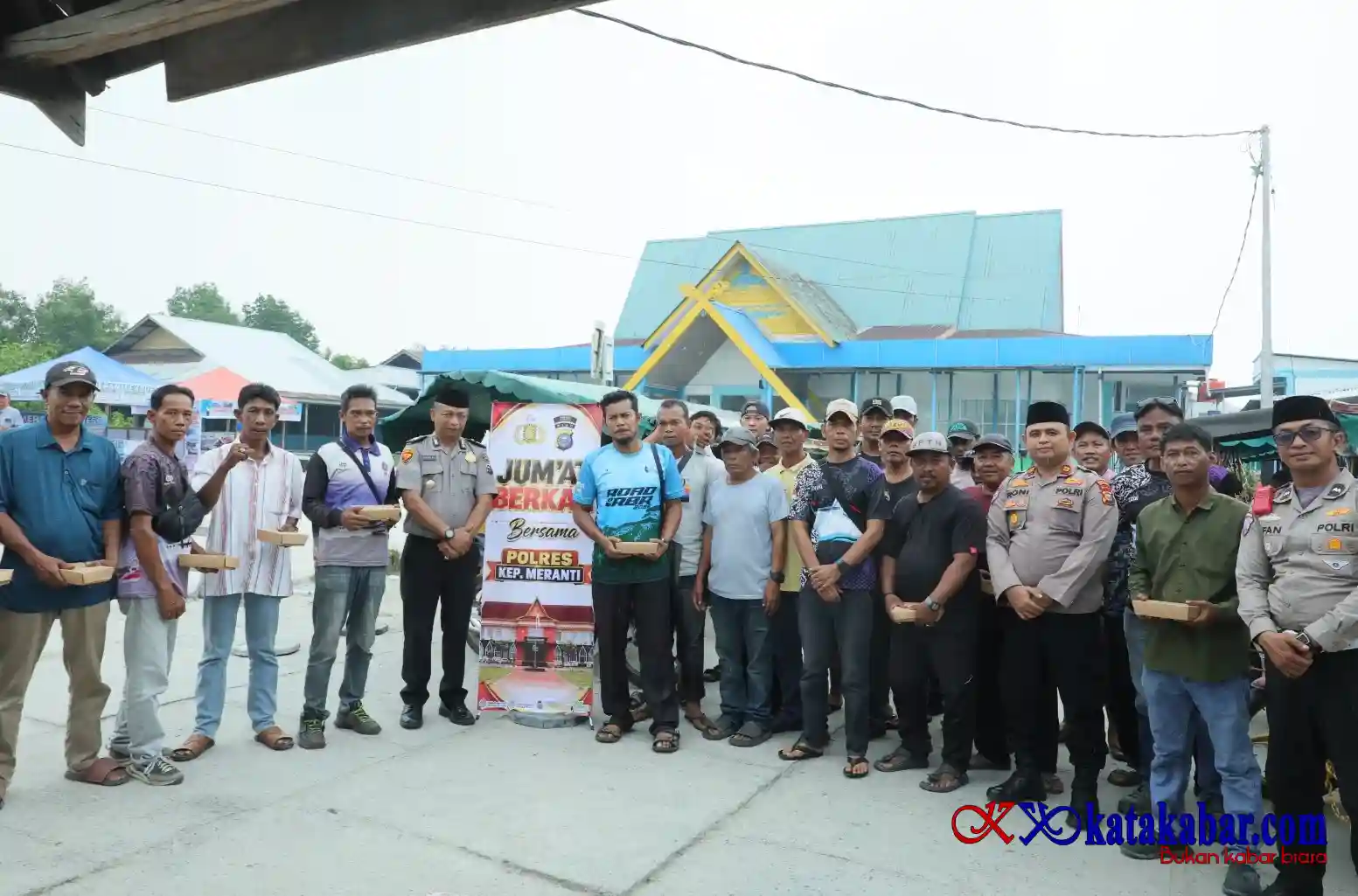 Jumat Berkah Bersama Komunitas Becak: AKBP Gede Pererat Hubungan Polisi dan Masyarakat