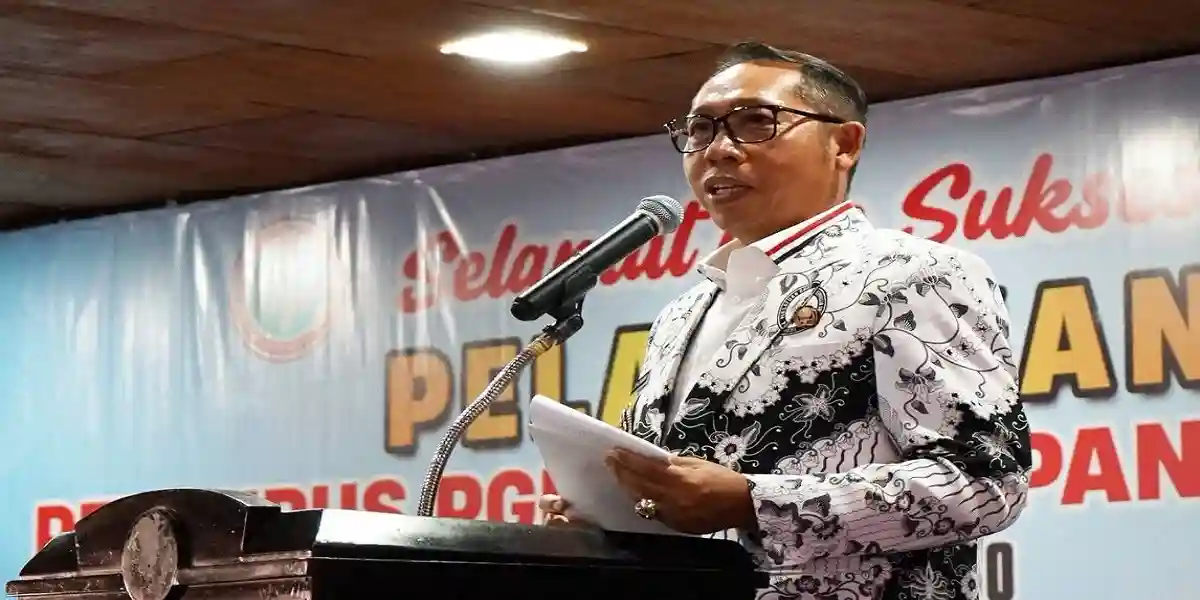 Bupati Taput Tekankan Pentingnya Dedikasi Guru bagi Masa Depan Siswa