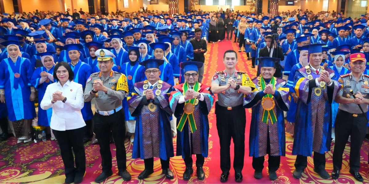 Ka SPN Polda Sumut Dampingi Kapolda Beri Wawasan Kebangsaan di Kampus UMSU