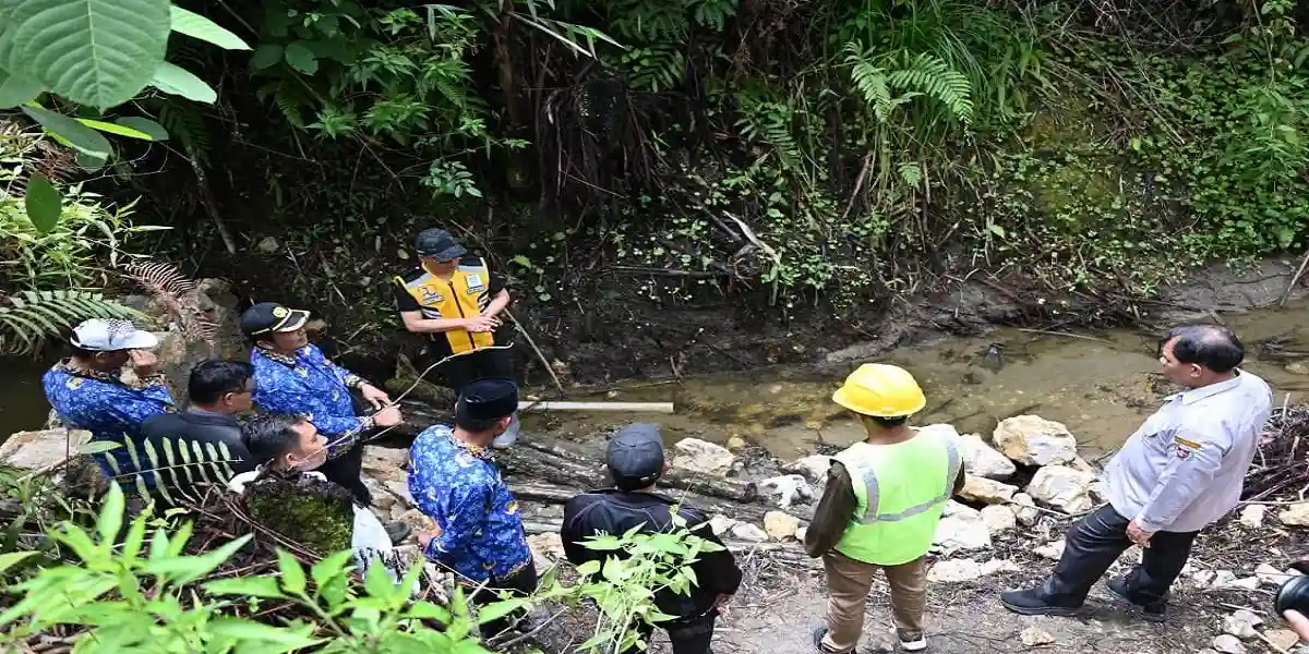 80 KK di Paranginan Selatan Belum Nikmati Air Minum Layak, Bupati Tinjau Pembangunan