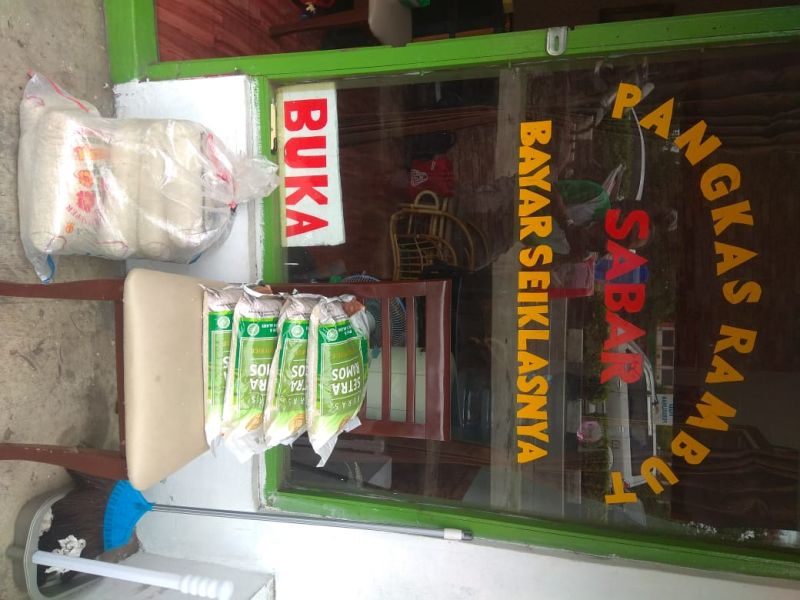 Cukur plus Sembako Ala ASN Kemenag RI Berbagi Saat Pandemi Corona