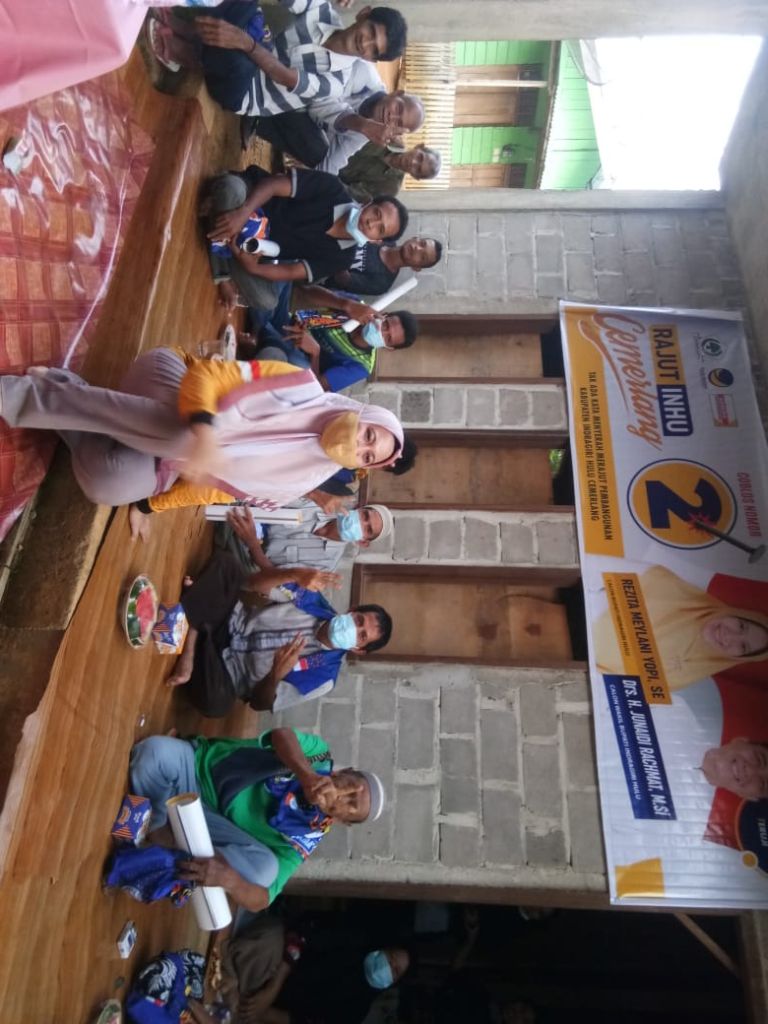 Tentang Rezita Jelang 9 Desember