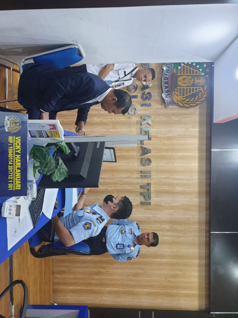 Akhir Tahun, Animo Masyarakat Meningkat di Kantor Imigrasi Sibolga